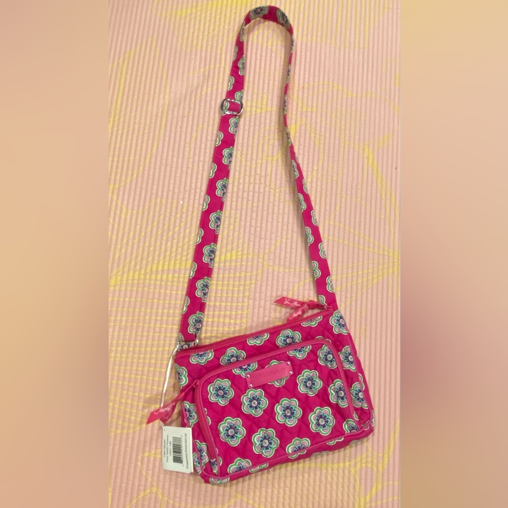 NWT Vera Bradley Little Hipster Pink Swirl Flowers Breast Cancer Awarene…